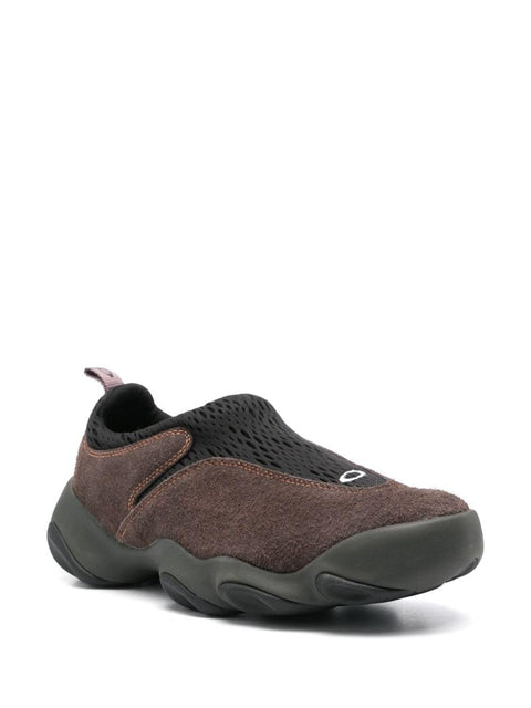 Sneaker Chow Saw