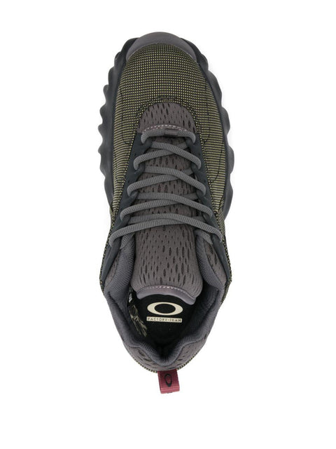 Sneaker Chow Saw