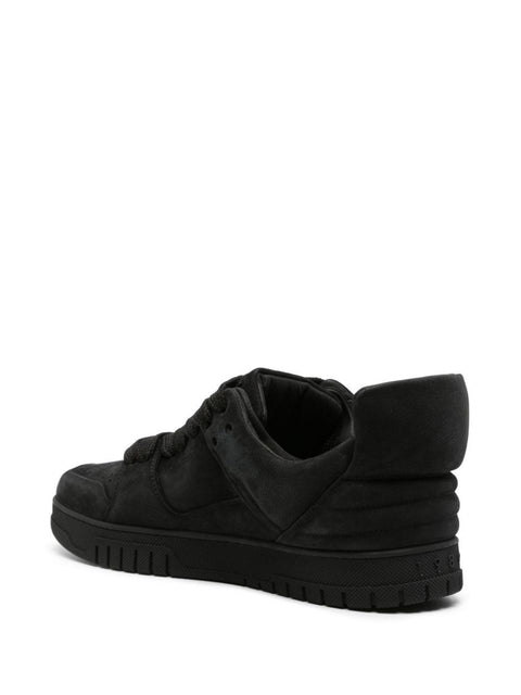 Sneaker V2