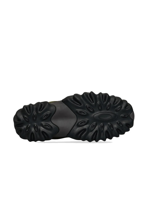 Sneaker Chow Saw
