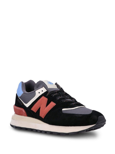 Sneaker logate