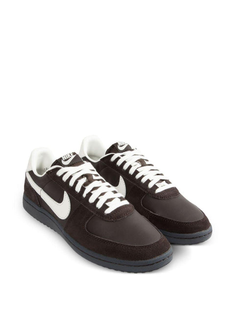 Sneaker Field General '82