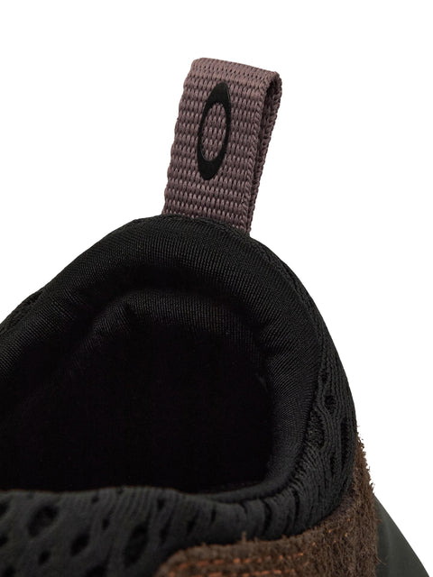 Sneaker Chow Saw