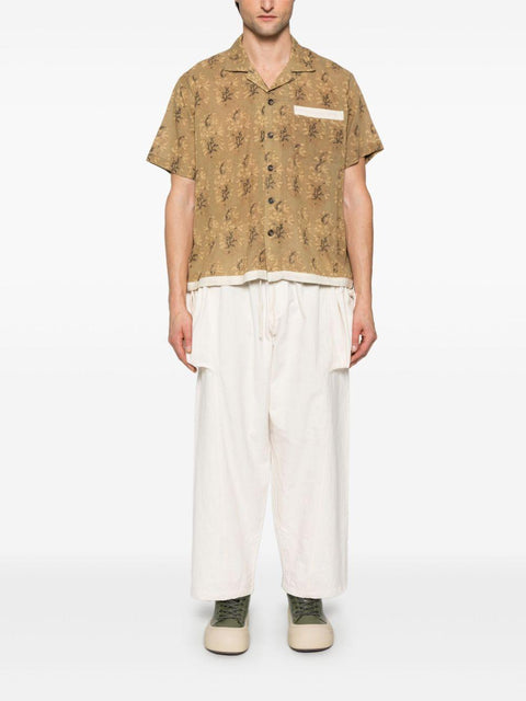 Pantalone con tasche