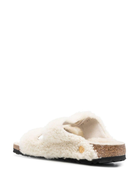 Ciabatta in shearling Arizona con fibbia grande