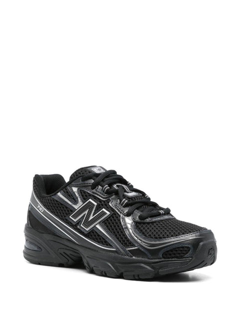 Sneakers 740