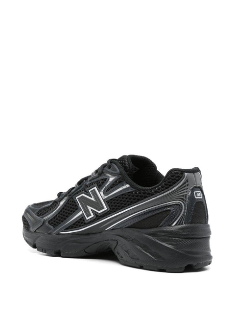 Sneakers 740