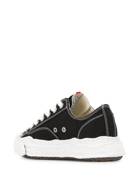 Sneaker Hank