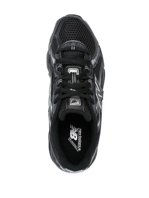 Sneakers 740