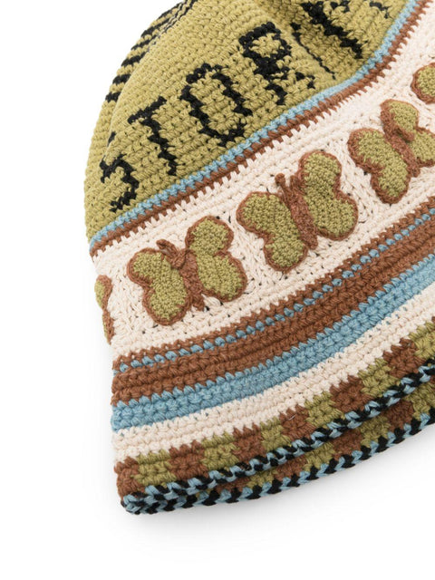 Cappello ricamato con farfalle